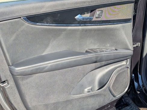 Used 2022 Lincoln Nautilus Reserve image 19