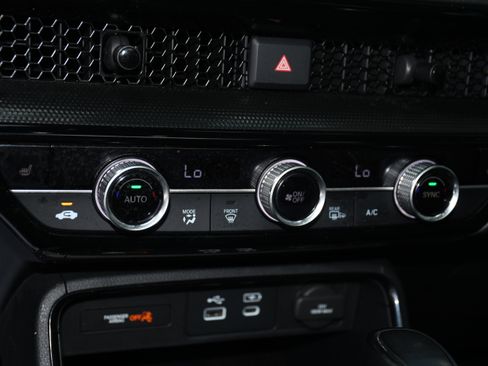 Used 2025 Honda CR-V Sport Touring image 16