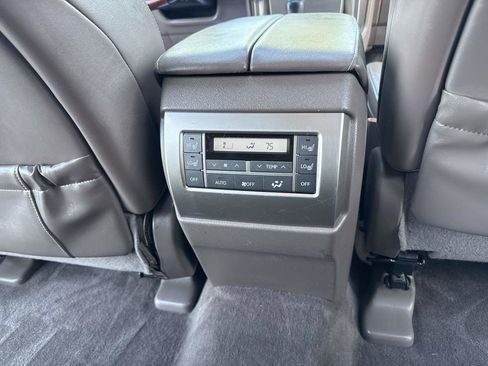 Used 2012 Lexus GX 460 Premium image 28
