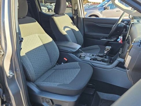 Used 2024 Ford Ranger XLT w/ Technology Package image 17