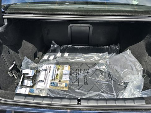 New 2026 BMW i7 eDrive50 w/ M Sport Package image 7