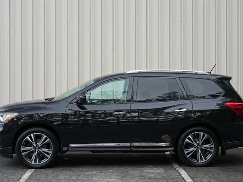 Used 2017 Nissan Pathfinder Platinum AWD/4WD image 53