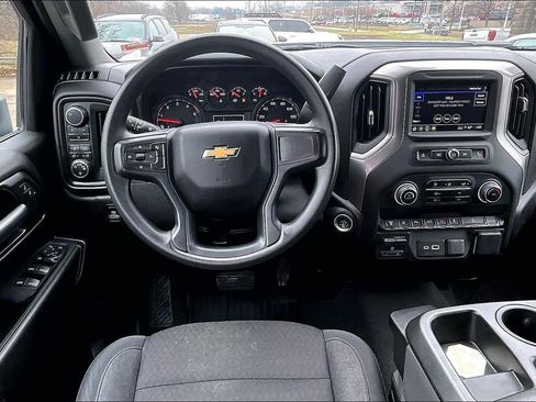 Used 2025 Chevrolet Silverado 2500 Custom w/ Custom Value Package AWD/4WD image 5