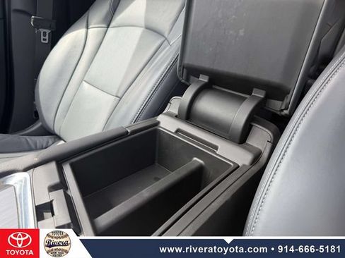 Used 2018 Buick Enclave Premium w/ Experience Buick Package AWD/4WD image 25