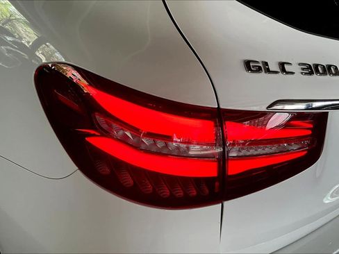 Used 2019 Mercedes-Benz GLC 300 image 28