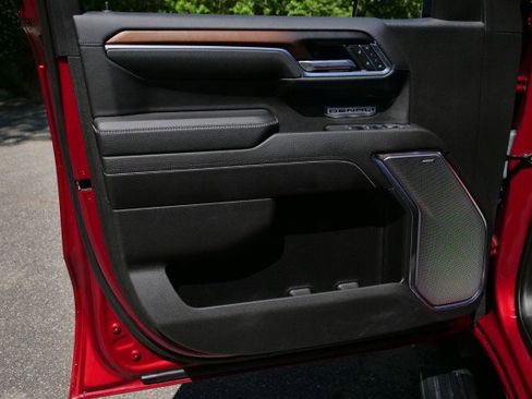 Used 2024 GMC Sierra 1500 Denali w/ Denali Reserve Package image 28