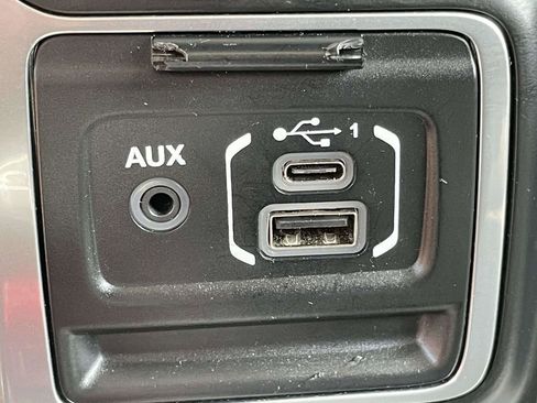 Used 2018 Jeep Wrangler Unlimited Sport AWD/4WD image 22