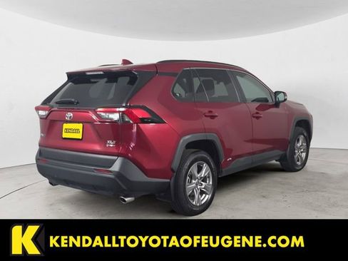 Used 2025 Toyota RAV4 XLE w/ Convenience Package AWD/4WD image 5