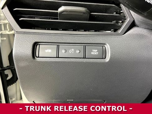 Certified 2022 Nissan Altima 2.5 S w/ Driver Assist Package FWD image 36