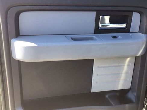 Used 2014 Ford F150 XLT w/ XLT Chrome Package image 12