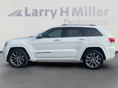 Used 2018 Jeep Grand Cherokee Overland image 2