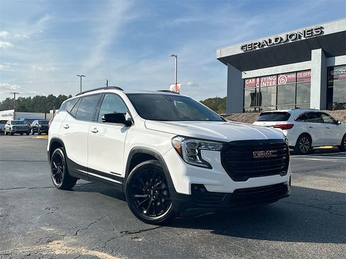 Used 2023 GMC Terrain SLT w/ Elevation Edition image 1