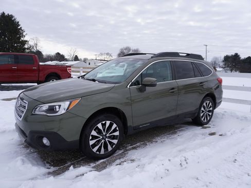 Used 2017 Subaru Outback 3.6R Limited image 1