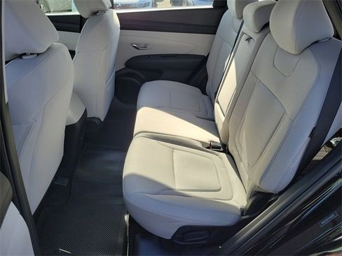 New 2026 Hyundai Tucson SE image 19