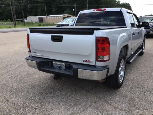 Used 2010 GMC Sierra 1500 SLE w/ Power Pack Plus RWD image 10