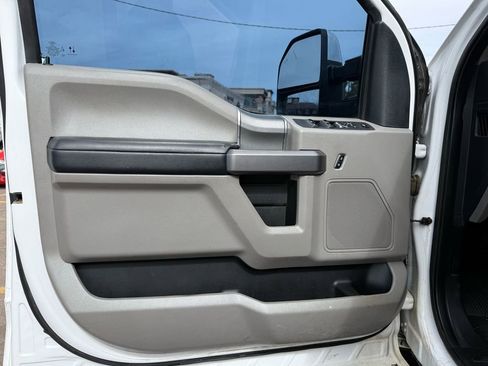 Used 2020 Ford F250 XLT w/ XLT Premium Package image 10