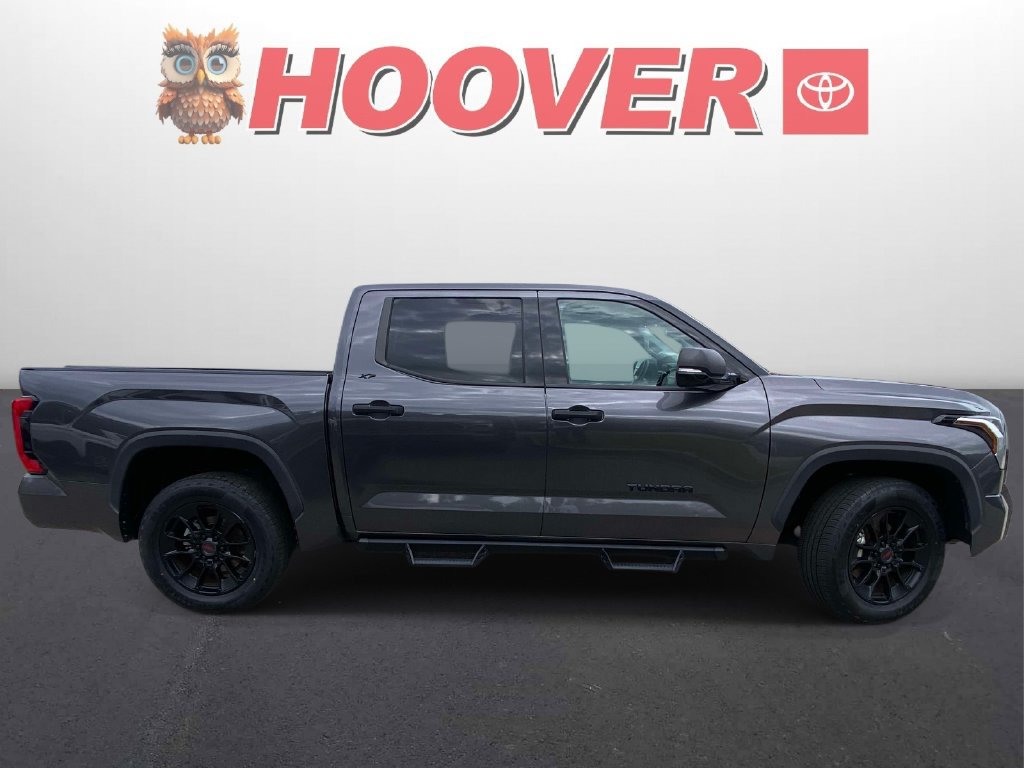 Used 2023 Toyota Tundra SR5 w/ SR5 Convenience Package RWD image 2
