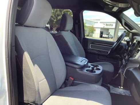 Used 2022 RAM 2500 Big Horn w/ Level A Equipment Group AWD/4WD image 40