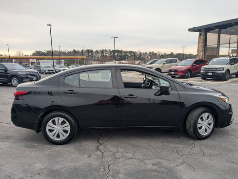 Used 2020 Nissan Versa S image 11