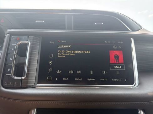 Used 2023 GMC Yukon Denali RWD image 33