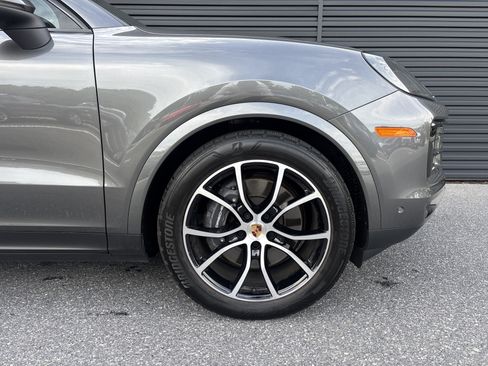 Certified 2026 Porsche Cayenne Coupe AWD/4WD image 4