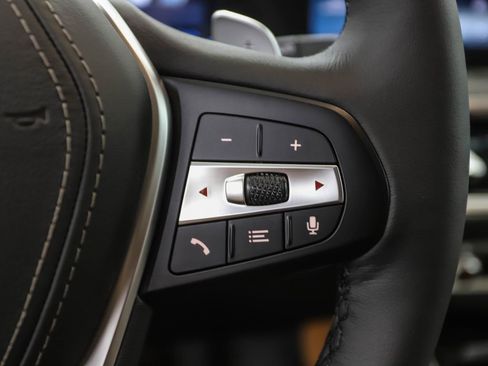 Used 2026 BMW X5 xDrive50e w/ Premium Package image 13