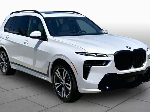 New 2027 BMW X7 xDrive40i w/ M Sport Package AWD/4WD image 2