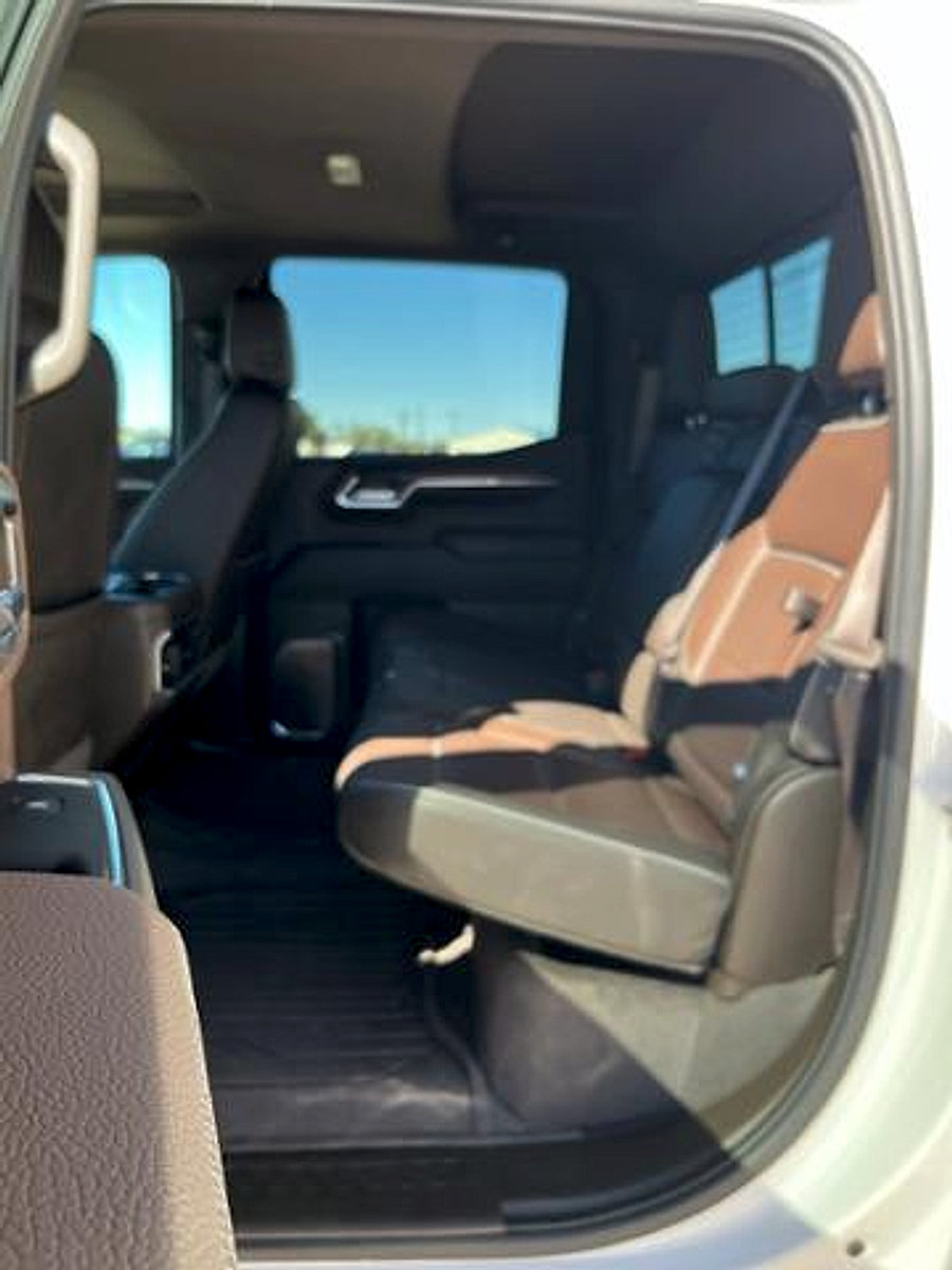 Used 2025 GMC Sierra 1500 Denali w/ Denali Reserve Package AWD/4WD image 12