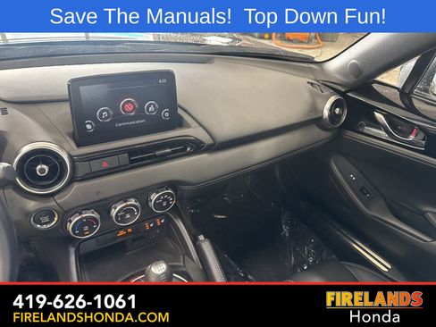 Used 2022 MAZDA MX-5 Miata Grand Touring w/ Weather Package image 21
