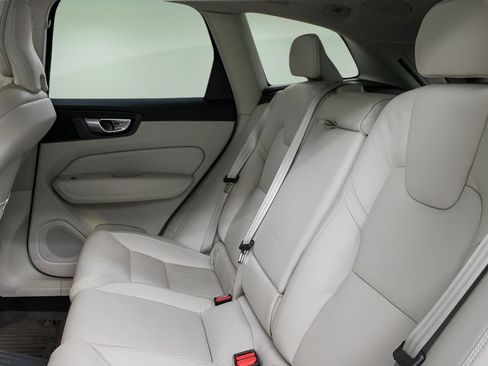 Certified 2026 Volvo XC60 T8 Ultra w/ Protection Package Premier AWD/4WD image 26