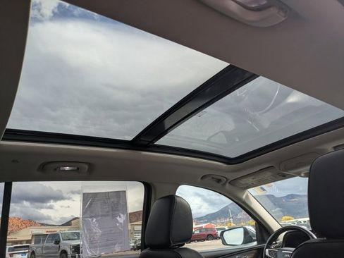 Used 2019 GMC Terrain Denali w/ Advanced Safety Package image 15