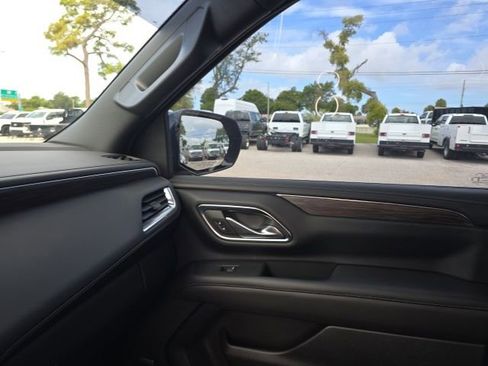 Used 2023 Chevrolet Tahoe LT RWD image 15