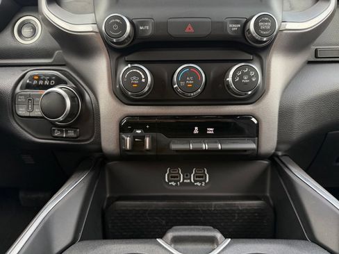 Used 2020 RAM 1500 Lone Star AWD/4WD image 19