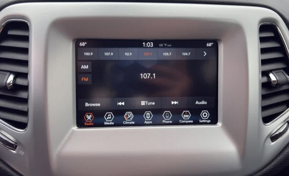 Used 2019 Jeep Compass Sport AWD/4WD image 16