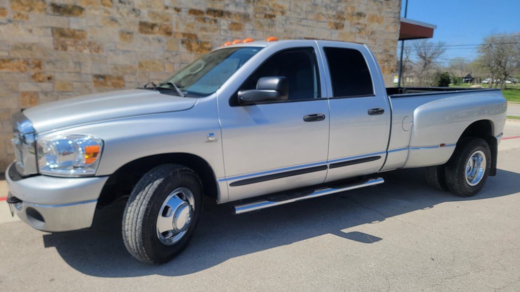Used 2007 Dodge Ram 3500 Truck SLT RWD image 2