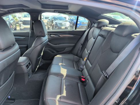 Certified 2025 Cadillac CT5 V w/ LPO, Blue Accent Package RWD image 32
