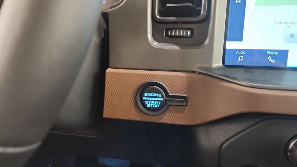 New 2024 Ford Bronco Outer Banks AWD/4WD image 26