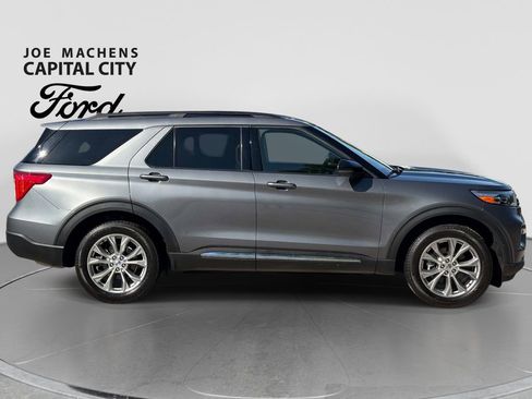Used 2024 Ford Explorer XLT w/ Equipment Group 202A AWD/4WD image 3