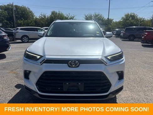 Used 2024 Toyota Grand Highlander AWD image 7