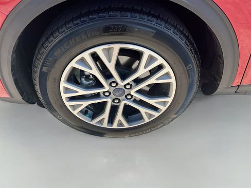 Used 2021 Ford Escape SEL w/ Technology Package image 31