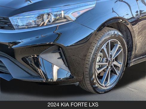 Used 2024 Kia Forte LXS image 11