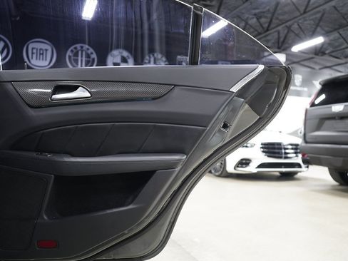 Used 2012 Mercedes-Benz CLS 63 AMG image 19