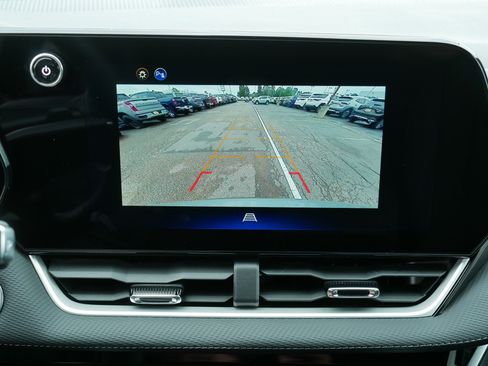 Used 2025 Chevrolet Equinox LT AWD/4WD image 27