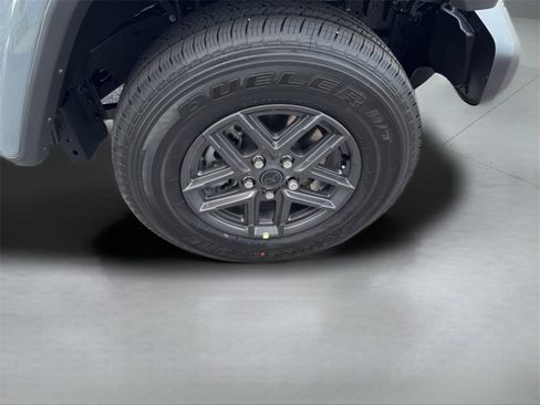 New 2025 Jeep Gladiator Sport image 30