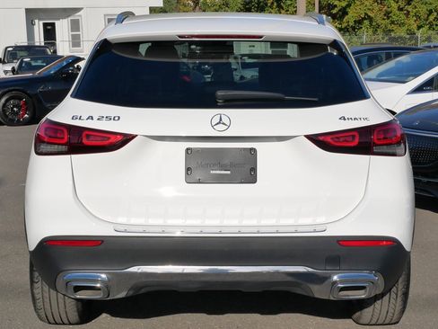 Used 2021 Mercedes-Benz GLA 250 4MATIC image 21