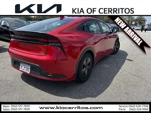 Used 2024 Toyota Prius LE image 5