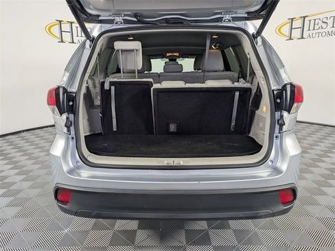 Used 2017 Toyota Highlander Plus image 28