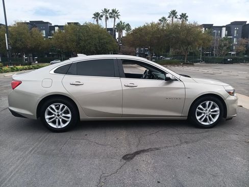 Used 2016 Chevrolet Malibu LT w/ Driver Confidence Package image 5