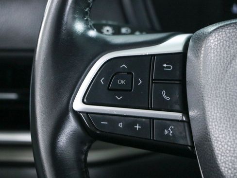 Used 2025 Toyota Grand Highlander AWD image 13
