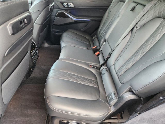 Used 2026 BMW X7 xDrive40i AWD/4WD image 28